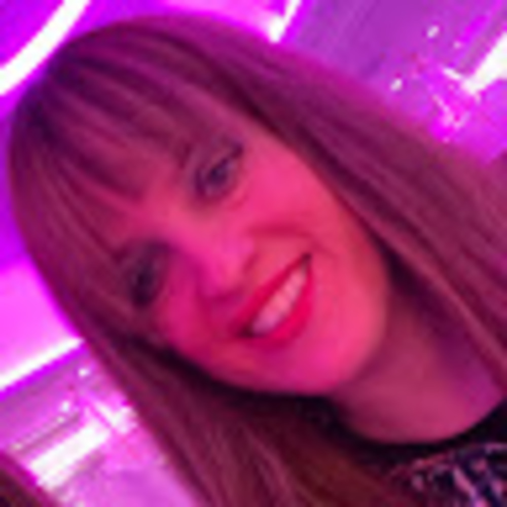 Meet your Posher, Aviva